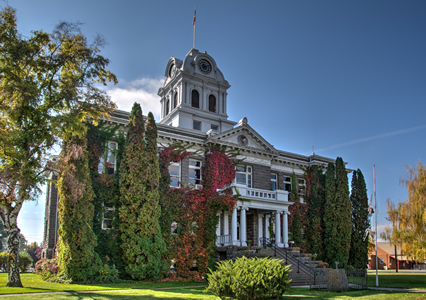 OR-Crook-County-Courthouse
